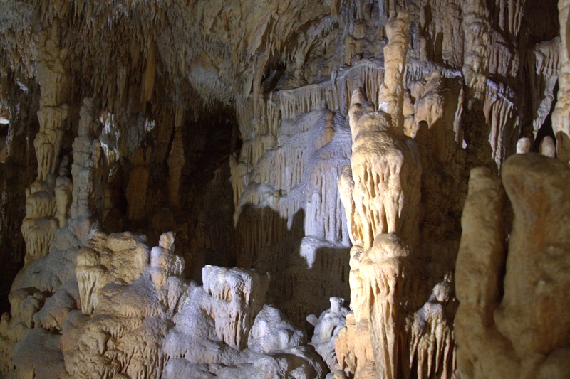 Aynalıgöl mağarası’na ziyaret