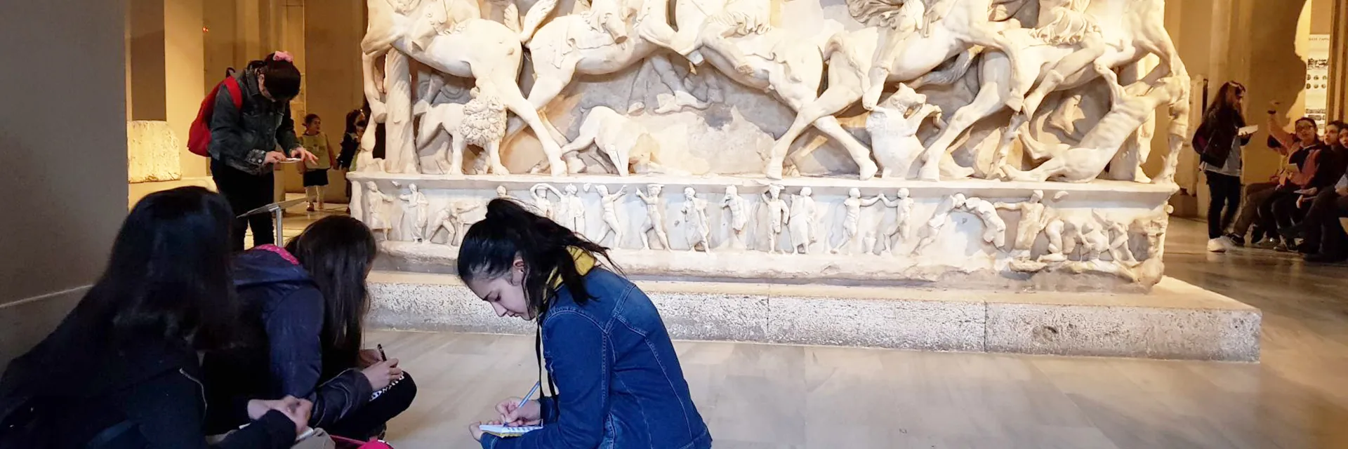 ÇEKÜL Bilgi Ağacı “Yapıların Diliyle Kentim: İstanbul” Programı Başlıyor