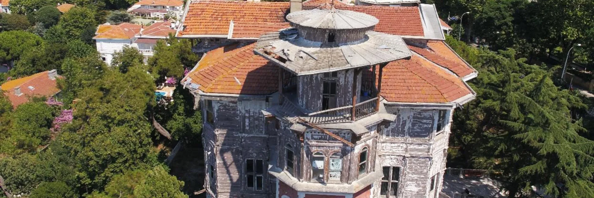 Hacopulos Köşkünde Yaşam Sesleri