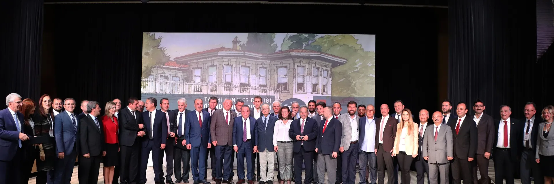 Özendirme Yarışması Ödülleri YAPEX Fuarında Verildi