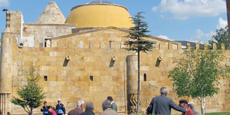 Kırşehir Ahilik Geleneği&#039;ne Ve Tarihi Mirasını Korumaya Başlıyor