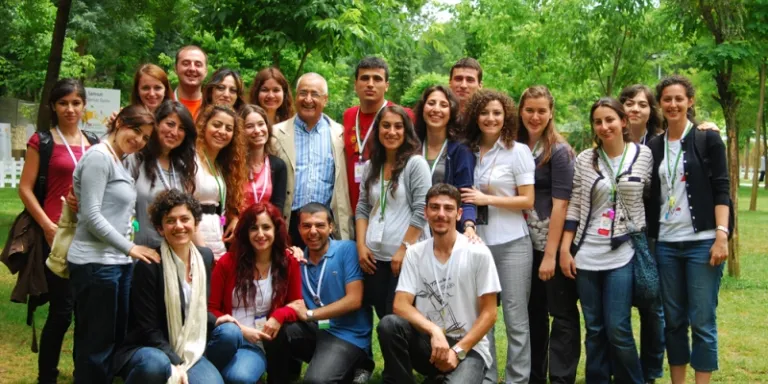 &quot;Üzerine çocuk kahkahası sinmeyen her eğitim geçersizdi&quot; 