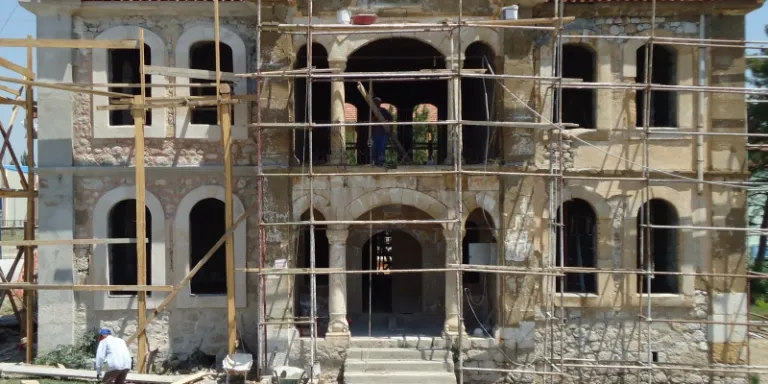 Restorasyon sırasında Osmanlı Arması bulundu