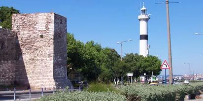 İstanbul&#039;un surları nasıl sergilenmeli?