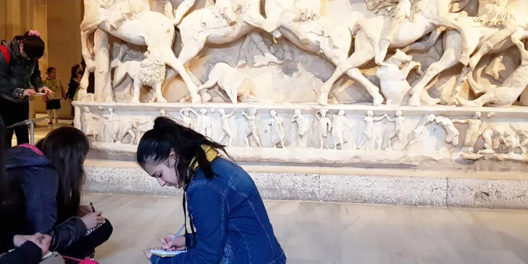 ÇEKÜL Bilgi Ağacı “Yapıların Diliyle Kentim: İstanbul” Programı Başlıyor