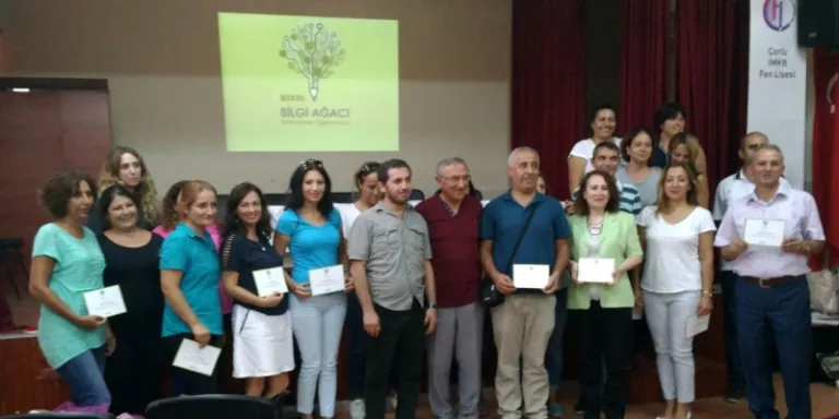 Çorlu&#039;da Öğretmenler Bilgi Ağacıyla tanıştı