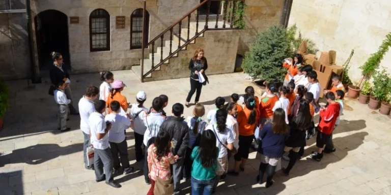 Gaziantep’te kültür, kültürel miras ve koruma eğitimlerine devam…