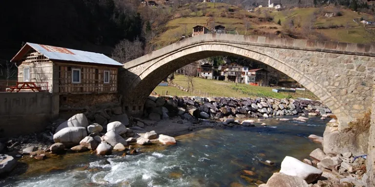 Köprüler Kenti Rize