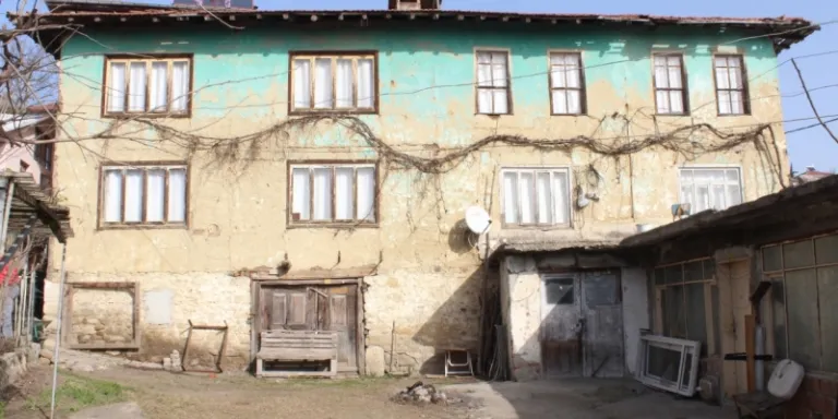 Kimlikli bir kent için koruma ve yaşatma