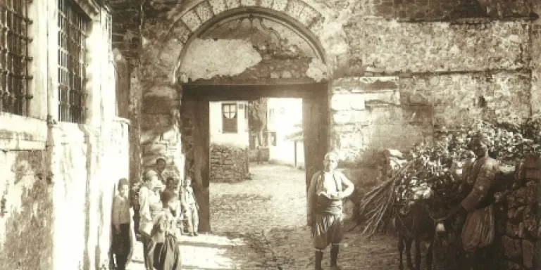 &quot;Tarihi Kentler&quot;den 2011 dersleri / Oktay Ekinci