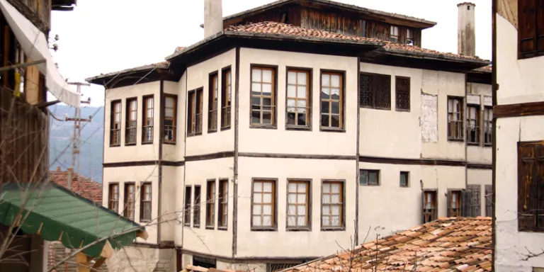 Yörük Köyü&#039;nde 43 tescilli yapı restore edilecek 